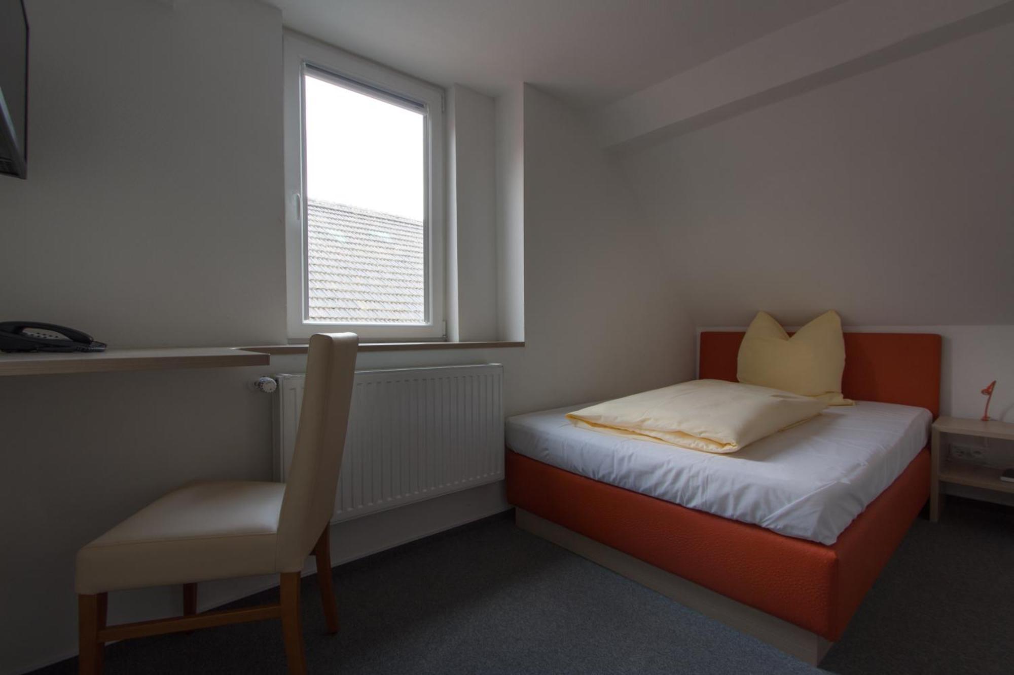 Gasthof Baeren Ochsenfurt Habitación foto