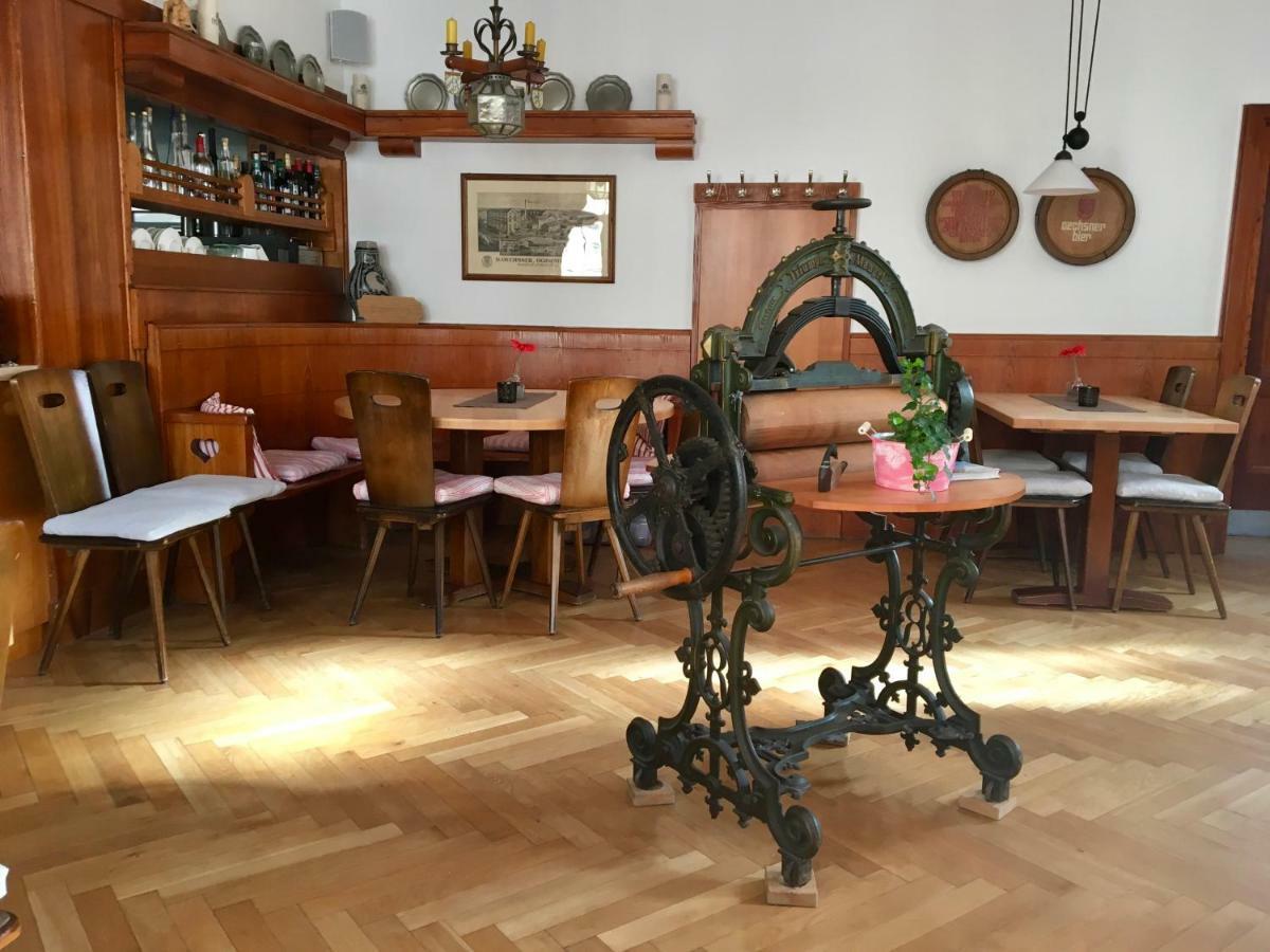 Gasthof Baeren Ochsenfurt Exterior foto